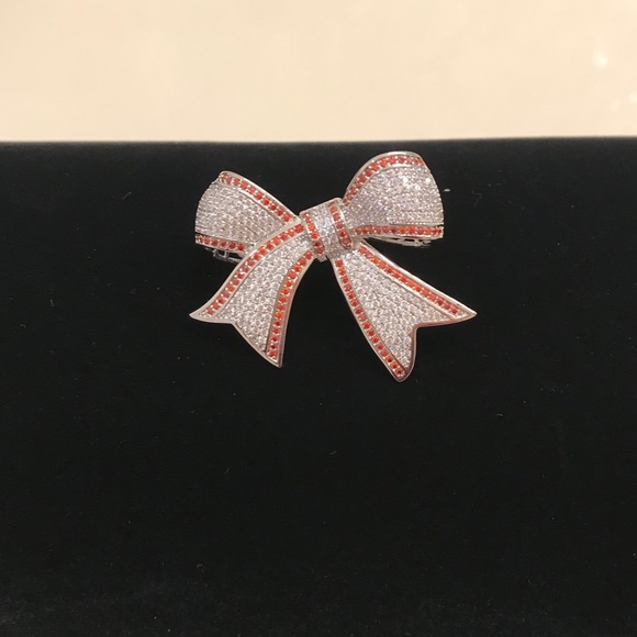 Silver Bow Brooch - Picture 3 of 5